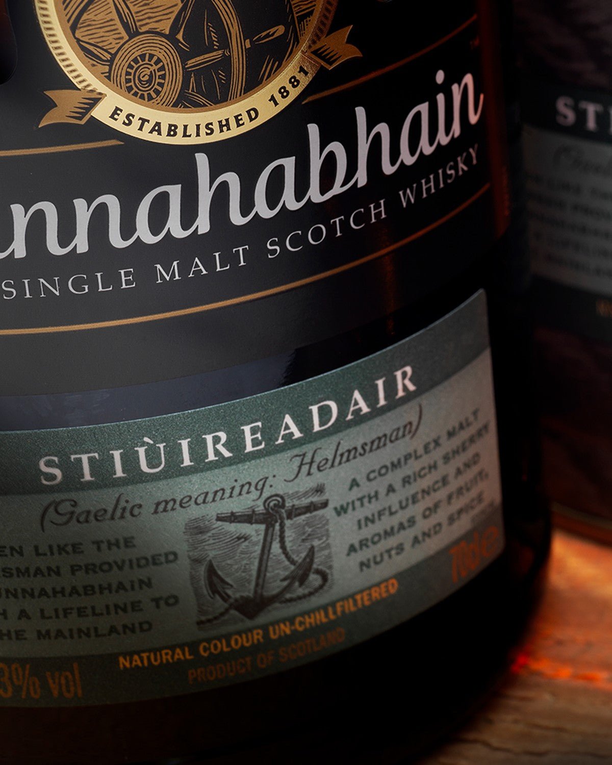 Bunnahabhain Stiùireadair 46.3% — detalle de etiqueta